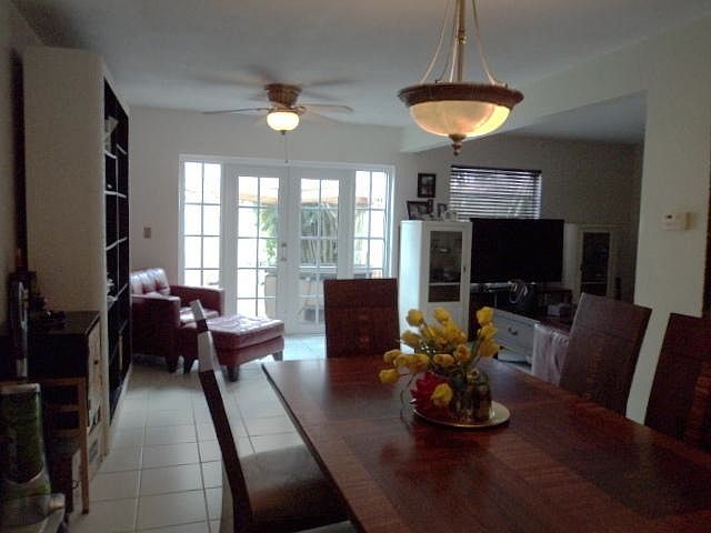 1st image of 257 Sunshine Dr