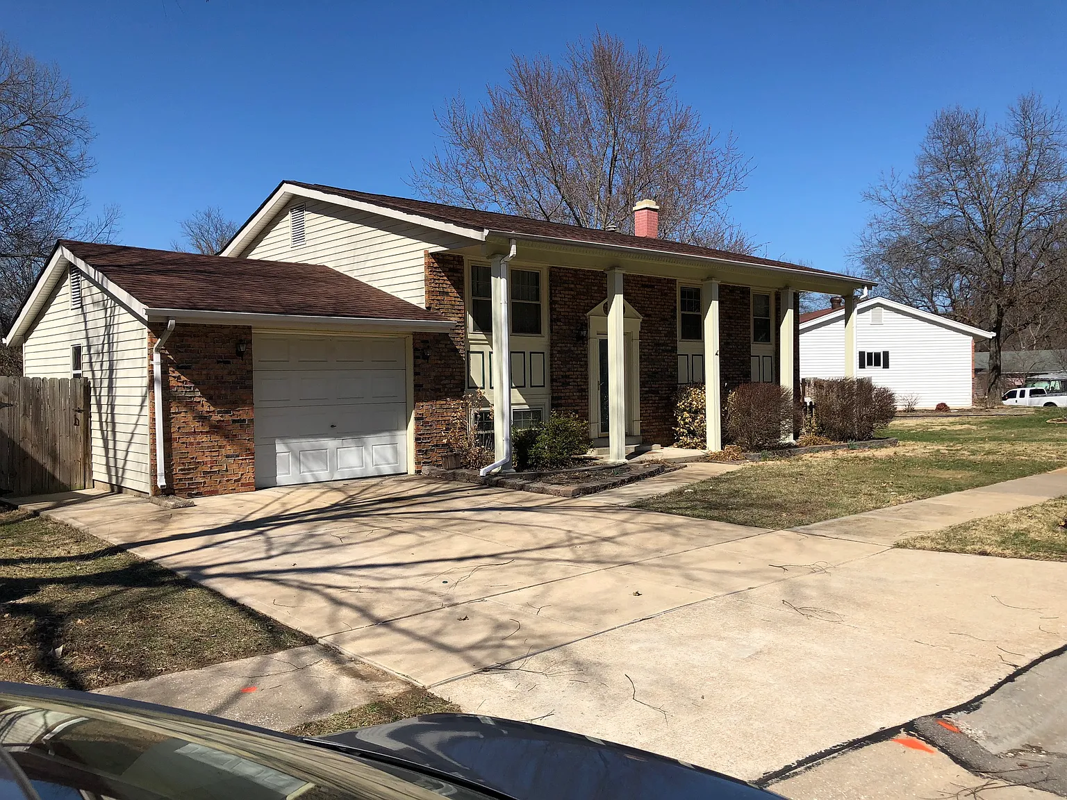 645 Green Cliff Dr photo 1
