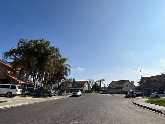 5th image of 219 Gee Gee Ave