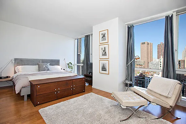 Sold by BLU Real Estate | media 6