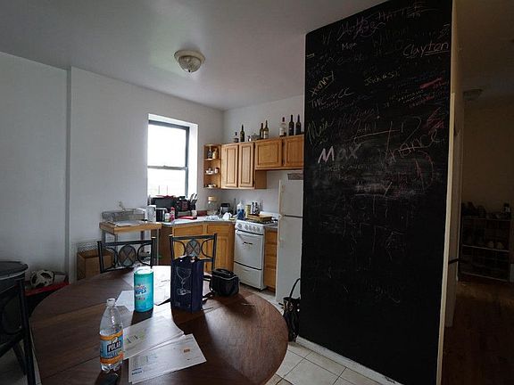3rd image of 55 E 2nd St APT 10