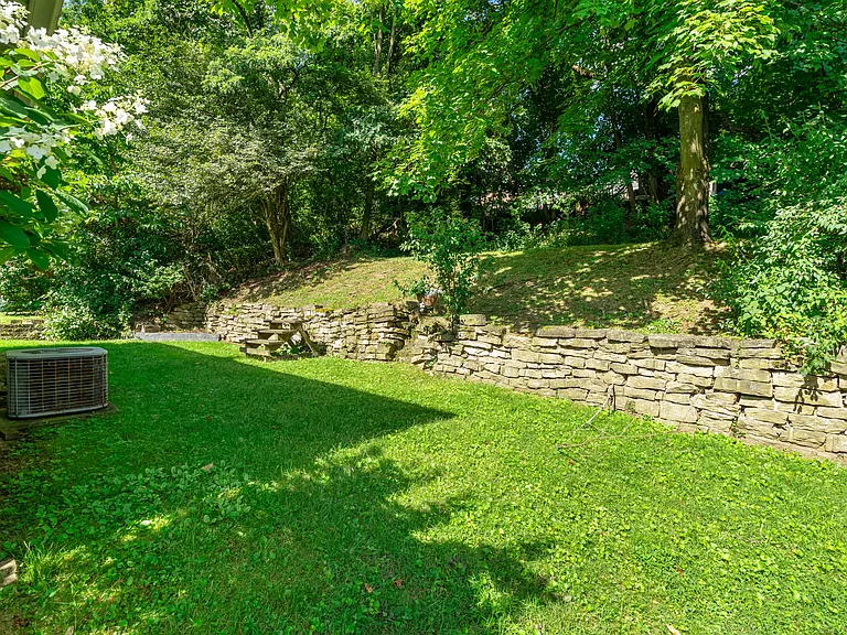 801 Jefferson Rd — Photo 26