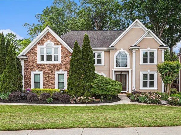 12350 Edenwilde Dr, Roswell, GA 30075
