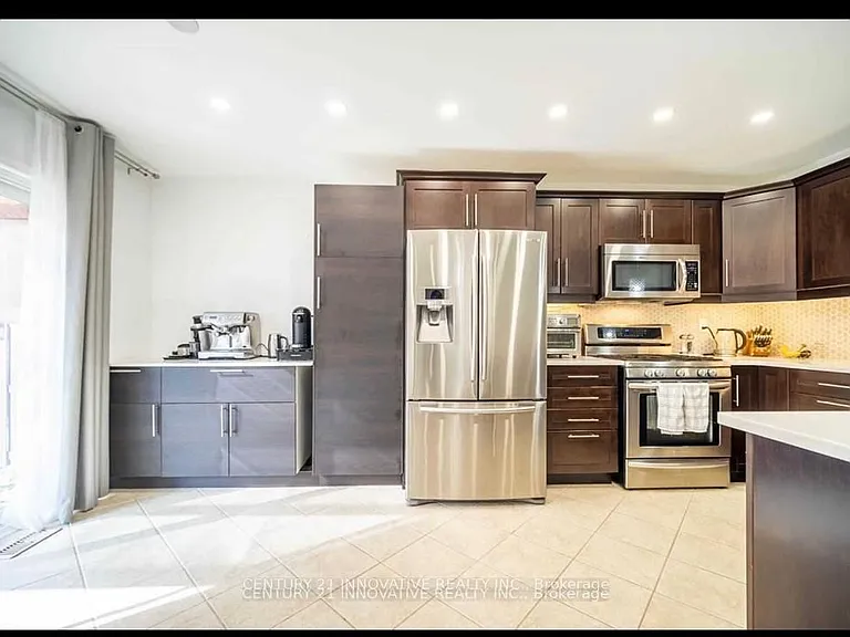 165 Emick Dr #UPPER — Photo 7