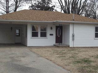 205 Forest St, Anna, IL 62906