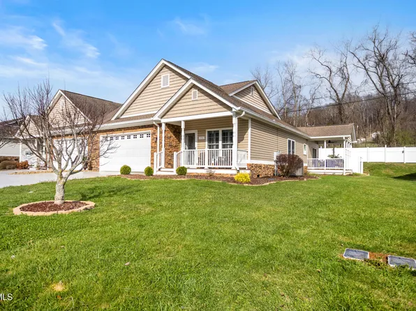 11541 Meadowood Dr, Bristol, VA 24202