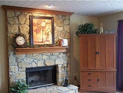 5th image of 912 Eagle Brook Dr