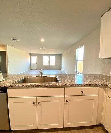 5th image of 2852 Rosefinch