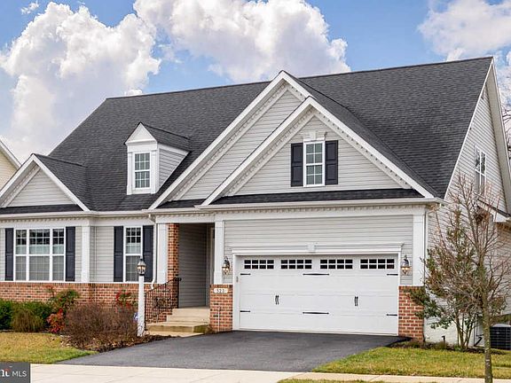 2nd image of 523 Donner Way