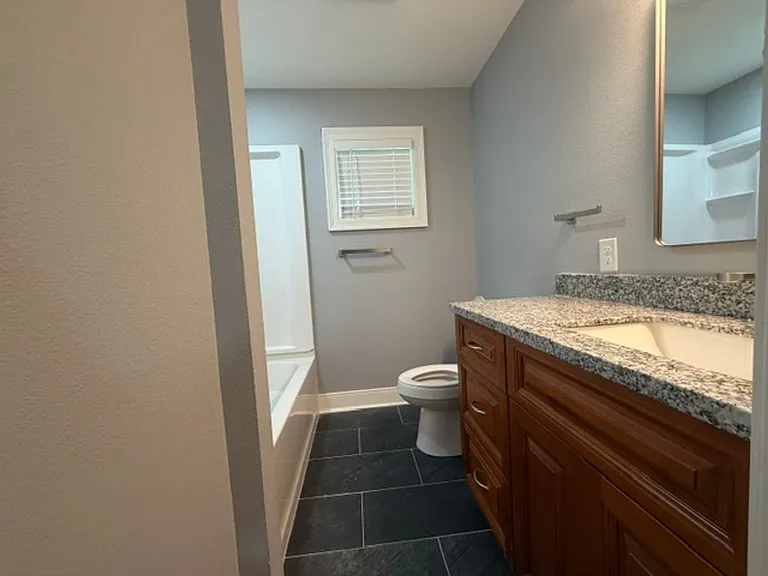2704 General Moore Ave — Photo 7
