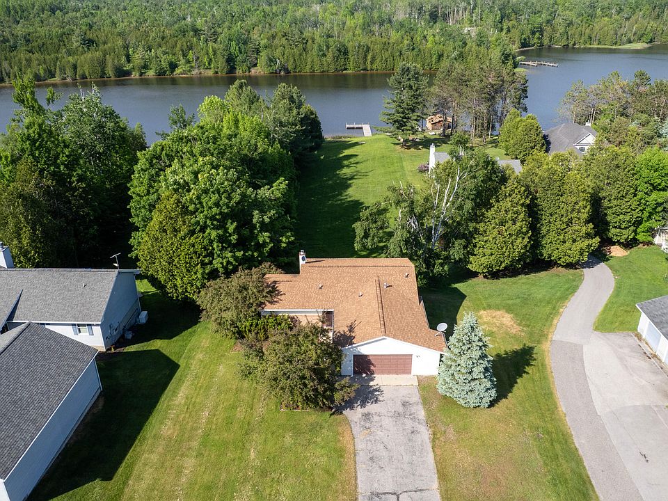 1st image of 8658 W Black Ln