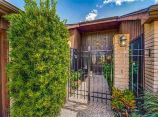12123 Burgoyne Dr, Houston, TX 77077