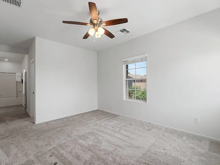 4036 E Carla Vista Dr — Photo 24