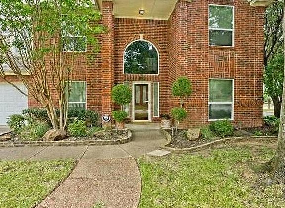 3rd image of 1076 Rosewood Dr