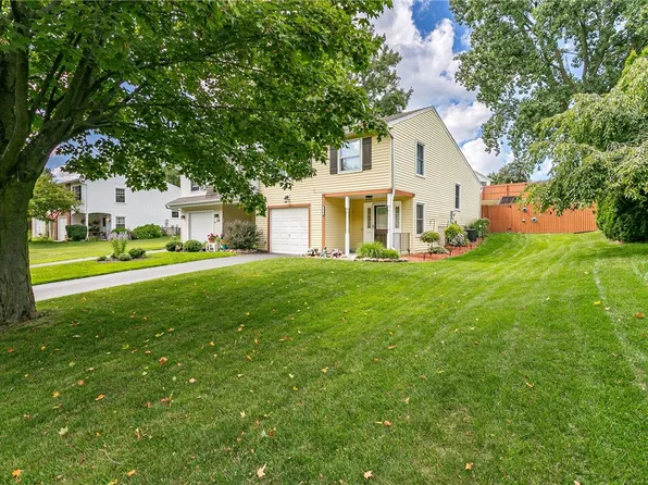 214 Willow Pond Way, Penfield, NY 14526