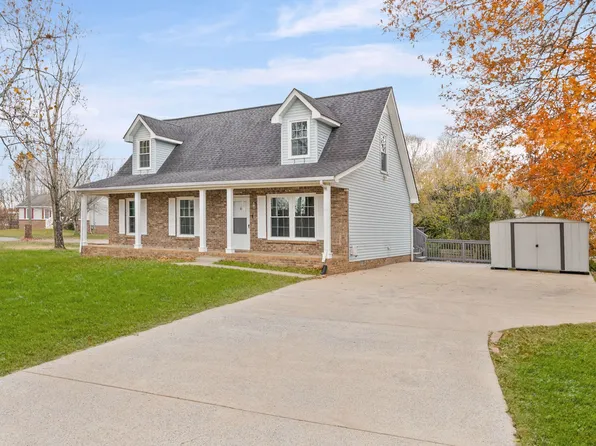 594 Oak Valley Dr, Clarksville, TN 37042