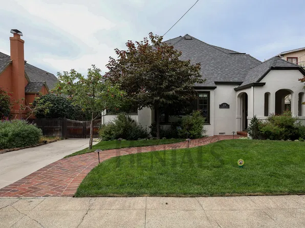 1418 Barrows Rd, Oakland, CA 94610
