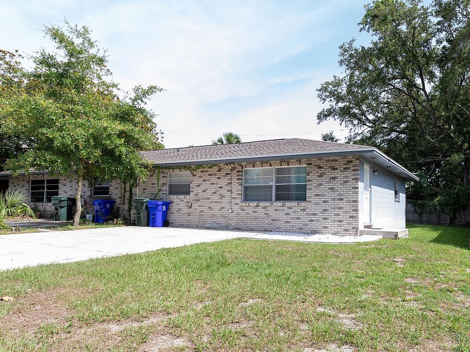1st image of 816 Castle Way