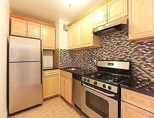 Rented by SW Queens Mezzanine | media 27