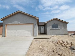 5236 Kingfisher Dr, Pueblo, CO 81008