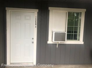 2558 N Maroa Ave APT B, Fresno, CA 93704