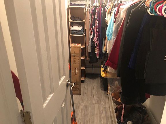 5th image of 420 Yetman Ave #2