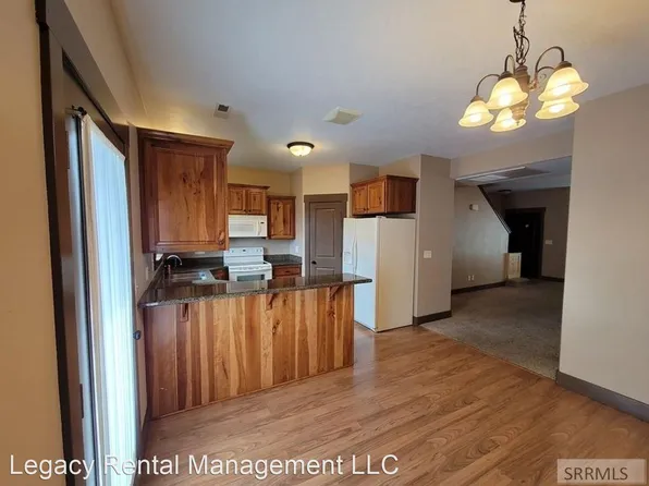 342 W 1 S APT 603, Rexburg, ID 83440