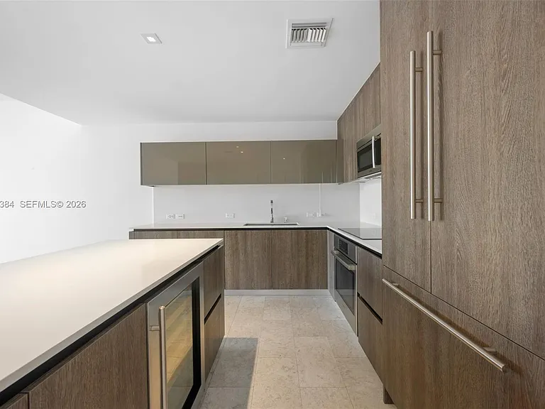 68 SE 6th St #910 — Photo 3