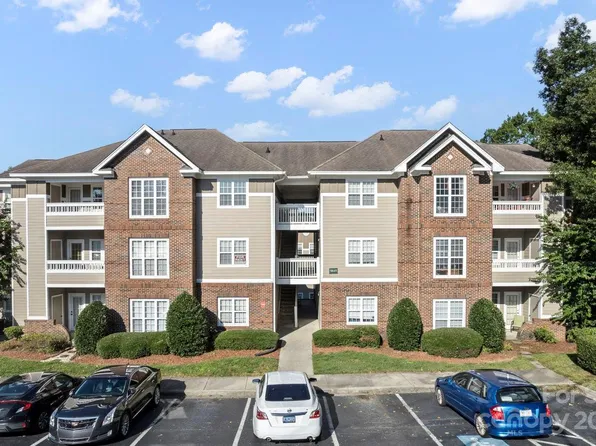 9849 Campus Walk Ln APT H, Charlotte, NC 28262