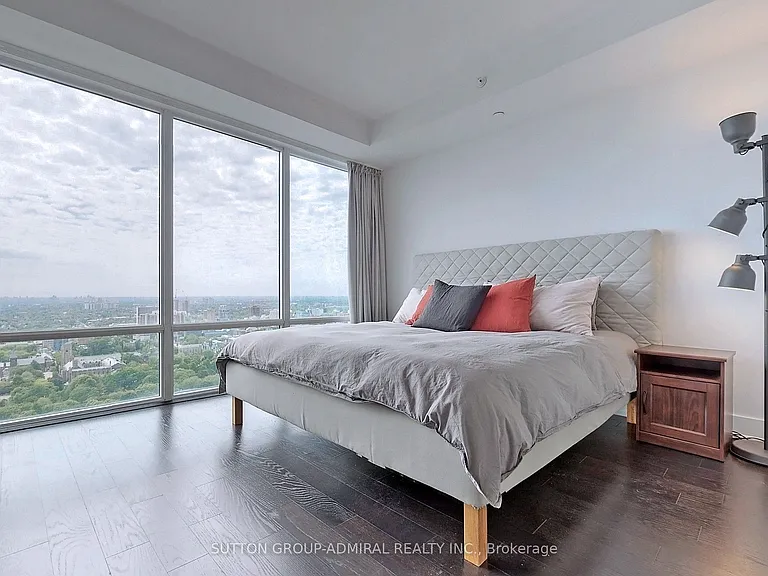 955 Bay St #3306 — Photo 13