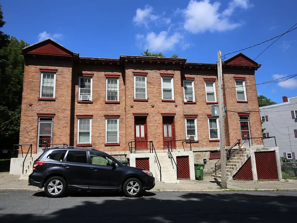 31 Willow St
