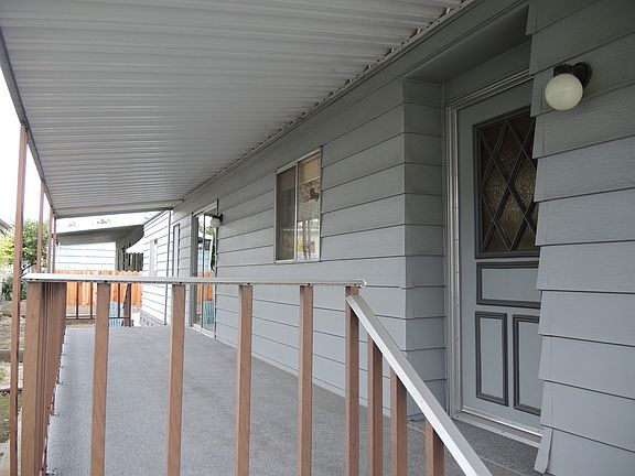 5th image of 469 Saint Florence Dr