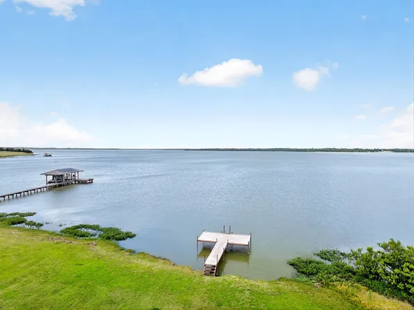 521 Ideal Cir, Quinlan, TX 75474