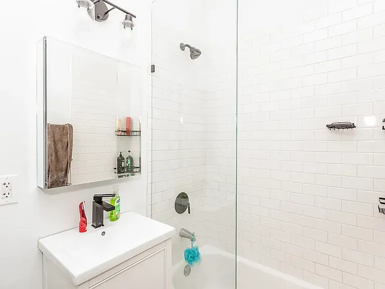 1304 W Ohio St #2R — Photo 6