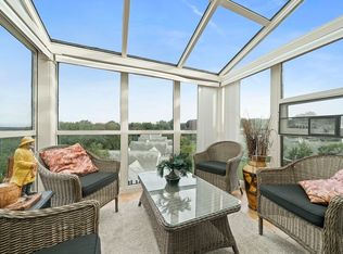 4234 N Main St #PENTHOUSE 610, Fall River, MA 02720