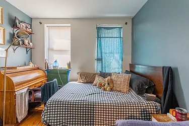 Rented by Bond New York