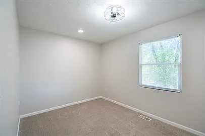 1309 S Senate Ave — Photo 12