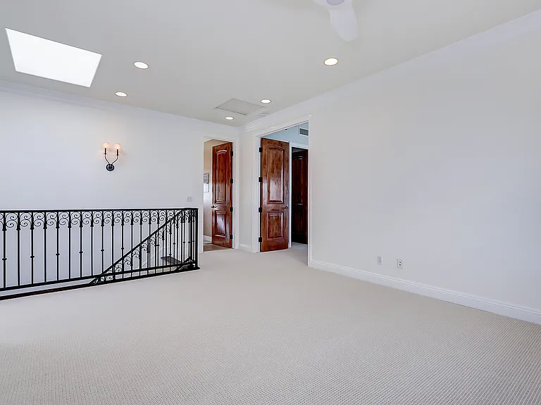 2611 Palm Ave — Photo 25