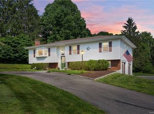 28 Overhill Rd, Stormville, NY 12582