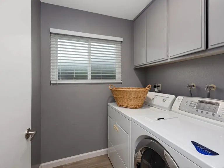 24641 Ashland Dr — Photo 34