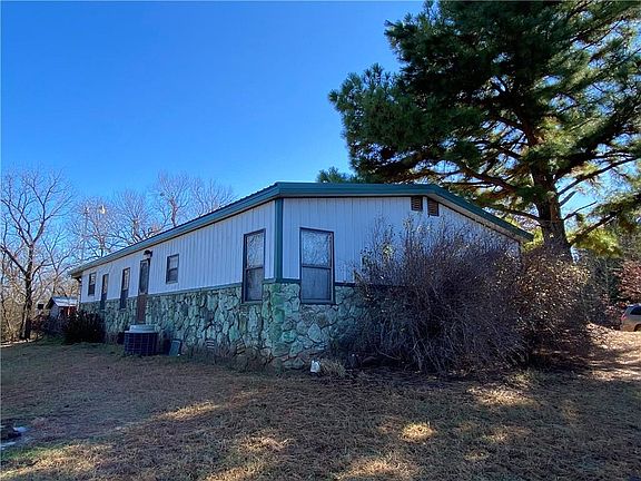 2nd image of 915 E Asp Ave