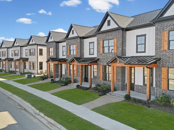 709 Bolivar Dr, Nesbit, MS 38651