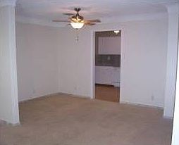 4th image of 2741 NE 31st St