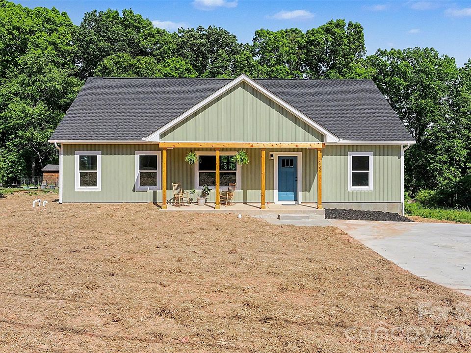 1st image of 1452 Robinwood Rd