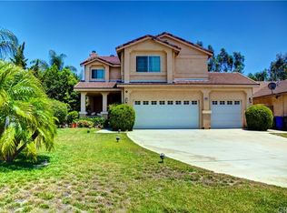 7591 Creighton Ct, Fontana, CA 92336