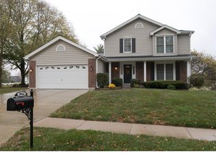 3966 Vineyards Ln, Saint Charles, MO 63304
