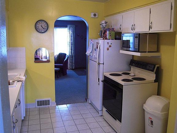5th image of 111 N Linden Ave