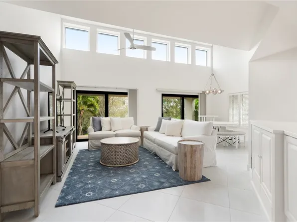 2165 Galleon Dr APT H8, Vero Beach, FL 32963