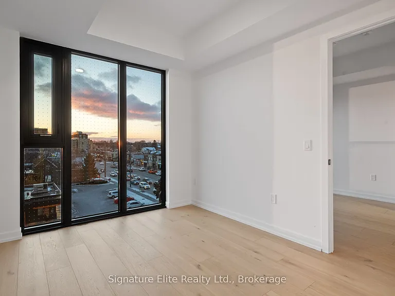 801 The Queensway #520 — Photo 21