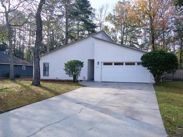 1427 Emerald Forest Pkwy, Charleston, SC 29414